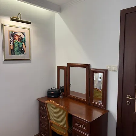 Antique Centrum Apartamento Pruszków