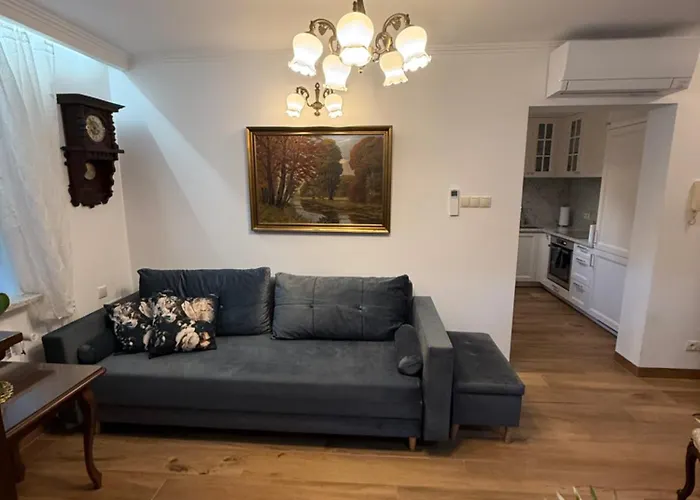 Apartment Antique Centrum Pruszkow